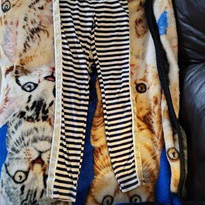 Girl's Juicy Couture slim pants w/ gold sparkly side strip  Size 8-10